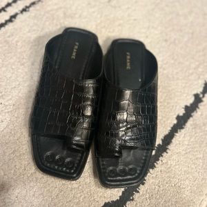 FRAME Le Hewitt Croc-Embossed Leather Slides